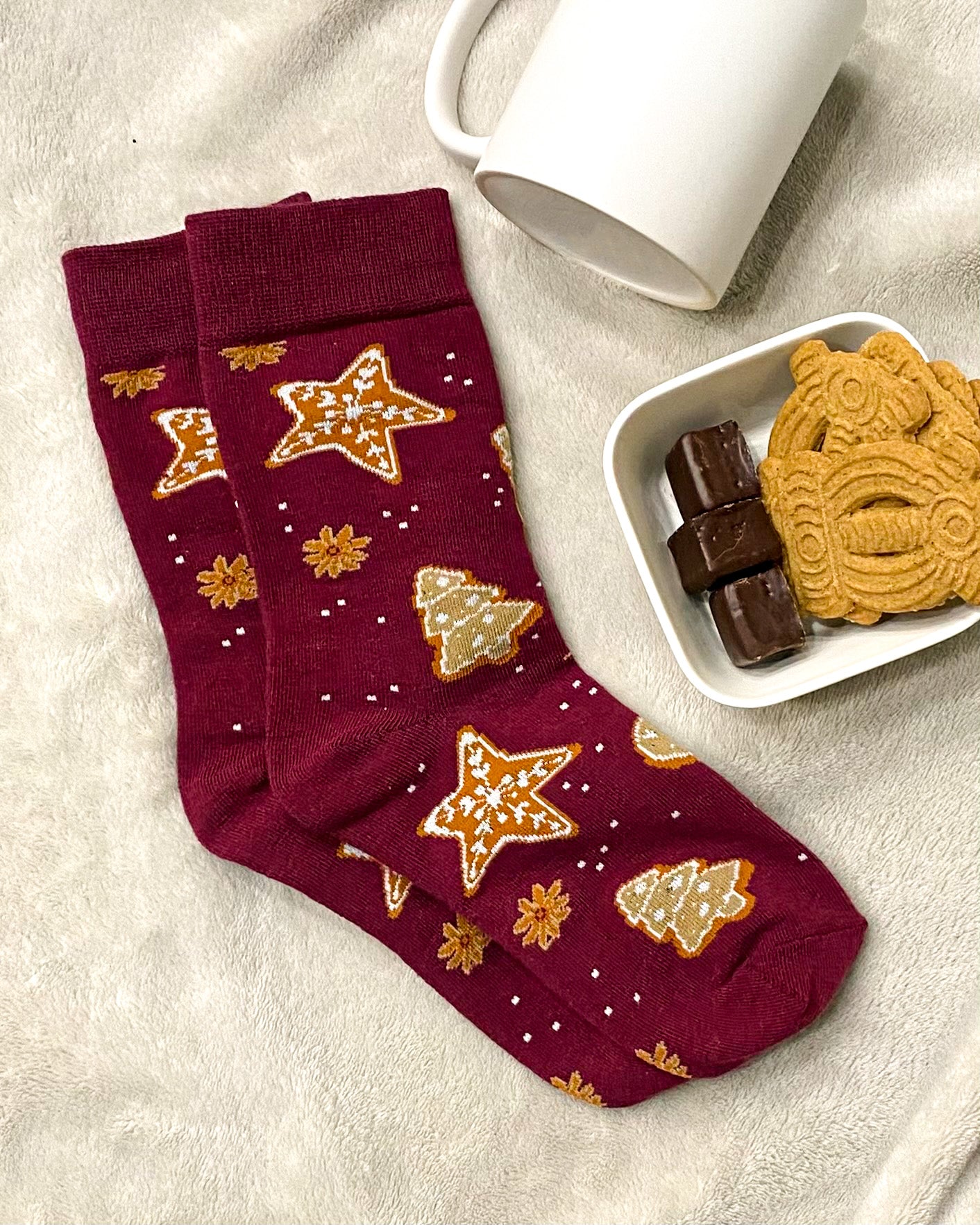 Winter Weihnachtssocken mit Plätzchen in Stern und Tannenbaum Formen