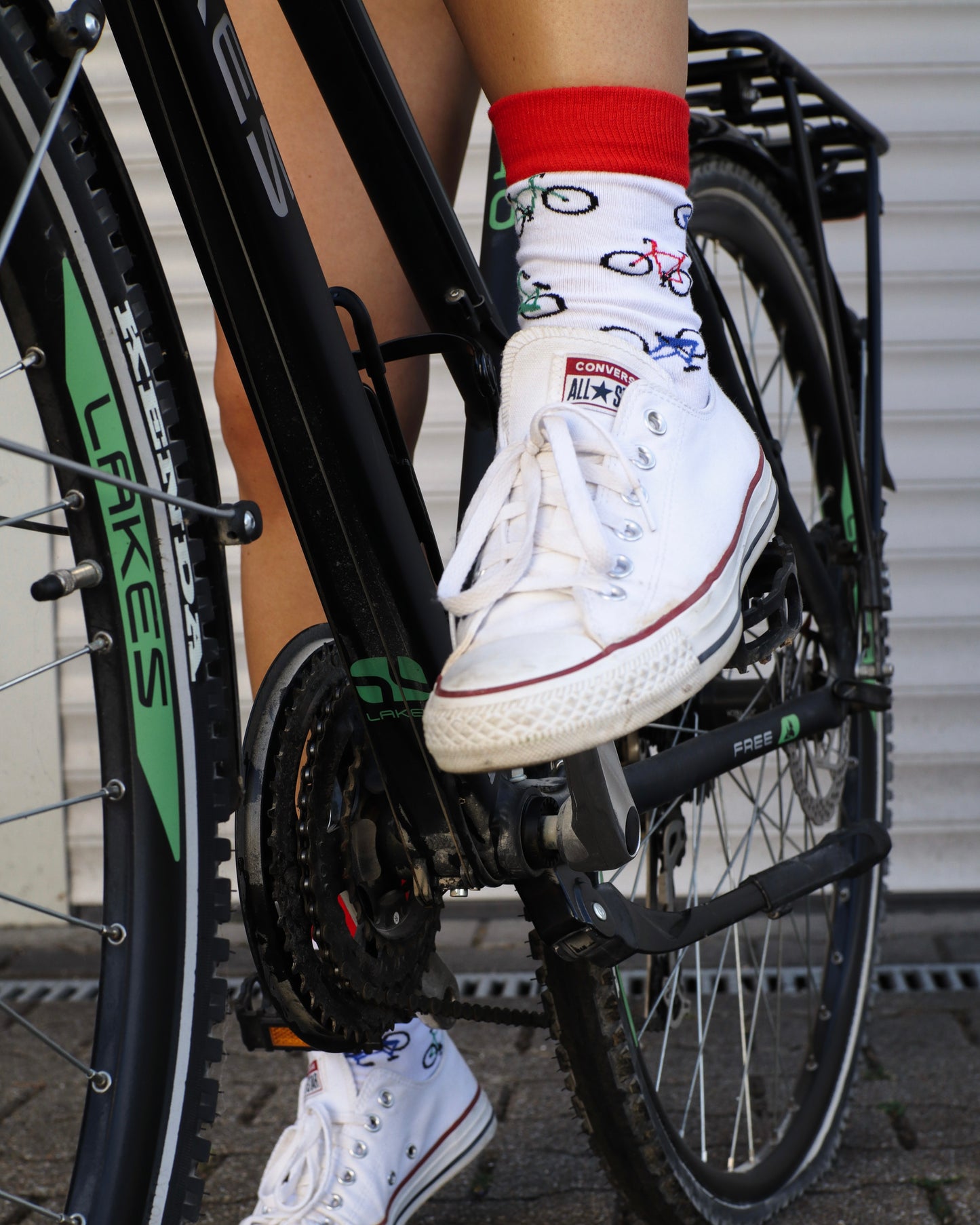 Fahrrad Socken in rot blau grün weiß lustig Freizeit